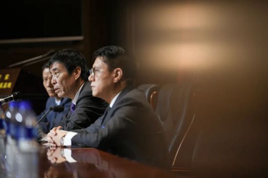男人桶进女人下面